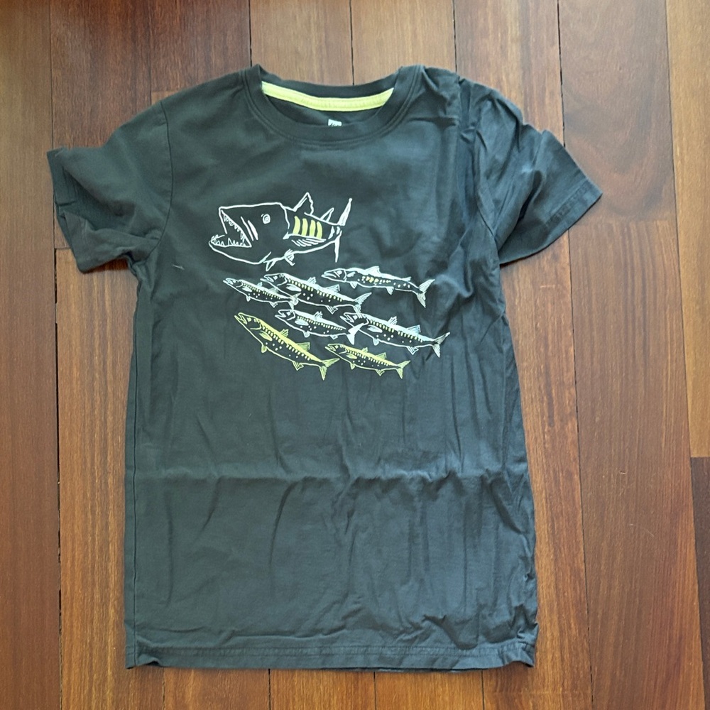 Tea Collection Shark Graphic Tee - Dark Gray